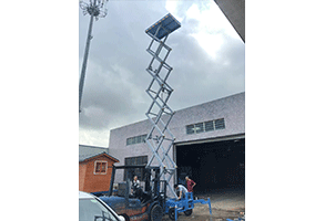 東莞升降機(jī)廠家告訴你固定式升降機(jī)如何進(jìn)行安全檢驗(yàn)？